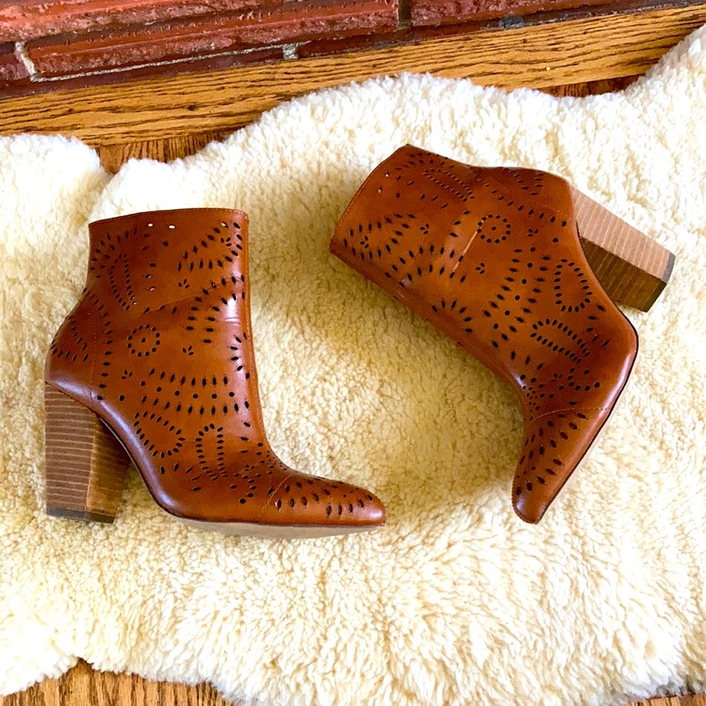 Carlos Santana Taryn Booties